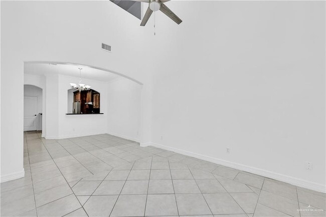 Building Photo - 17 N 5th St