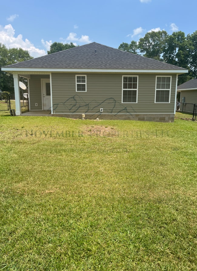 Building Photo - 2308 Middleton Rd