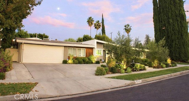 Foto del edificio - 4820 Abbeyville Ave