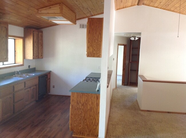 Building Photo - 15709 Plum Way