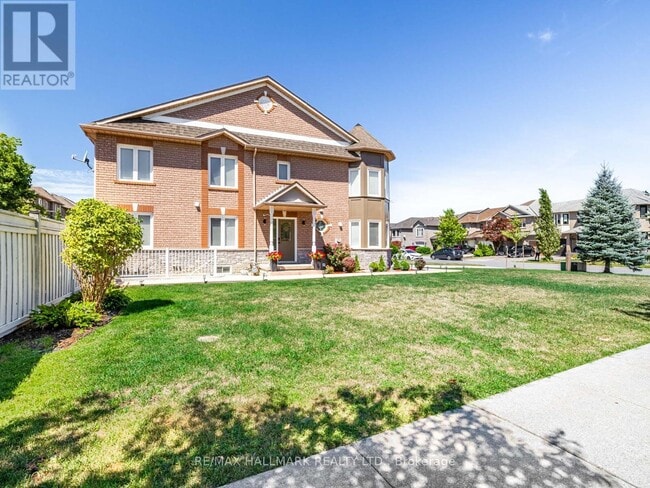 Building Photo - 2 Michelle Dr