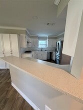 Building Photo - 511 Rosewood Dr