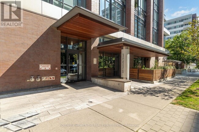 Building Photo - 225 Sackville St