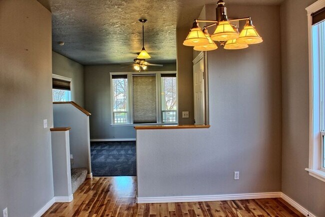 Foto del edificio - 1601 S Euclid Ave