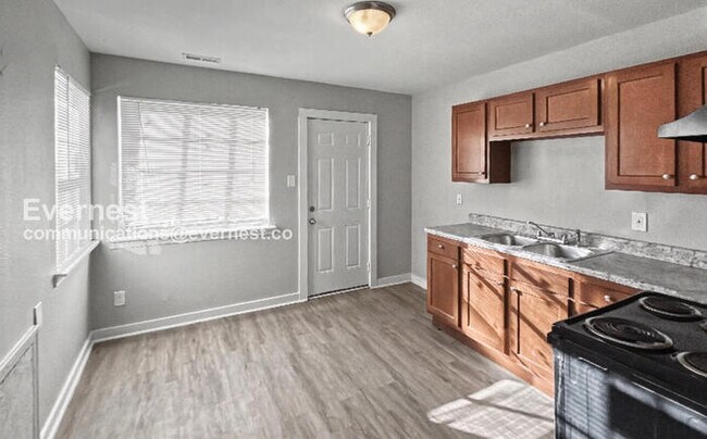 Foto del edificio - 1018 4th Ave W