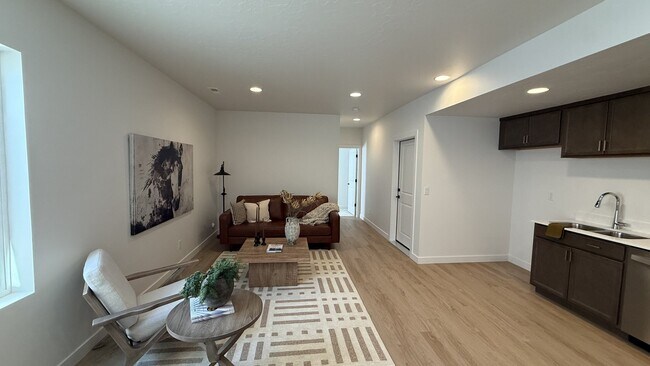 Building Photo - 3488 E 1120 S