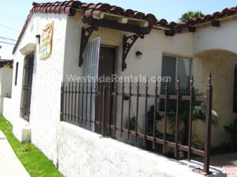 Foto del edificio - 1001 N Banning Blvd