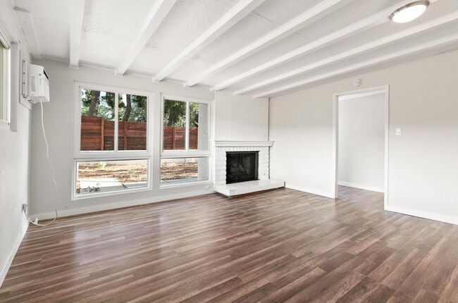 Foto del edificio - 17138 Sunderland Dr