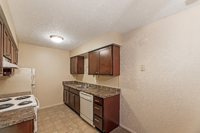 Foto del edificio - 4668 Talmadge Rd