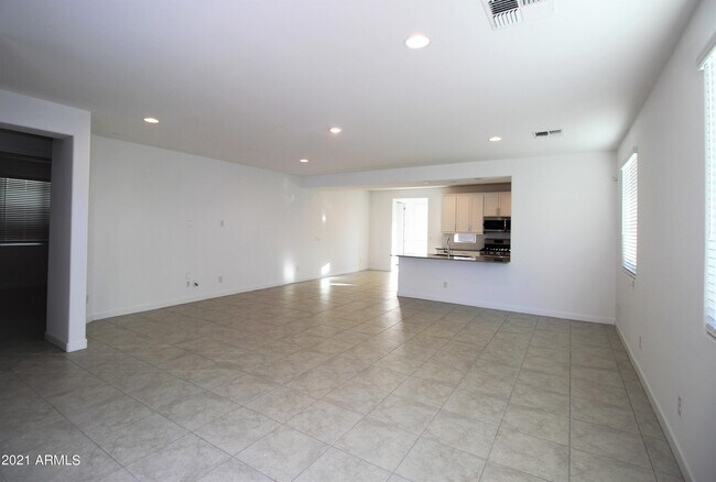 Foto del edificio - 6349 W Raymond St