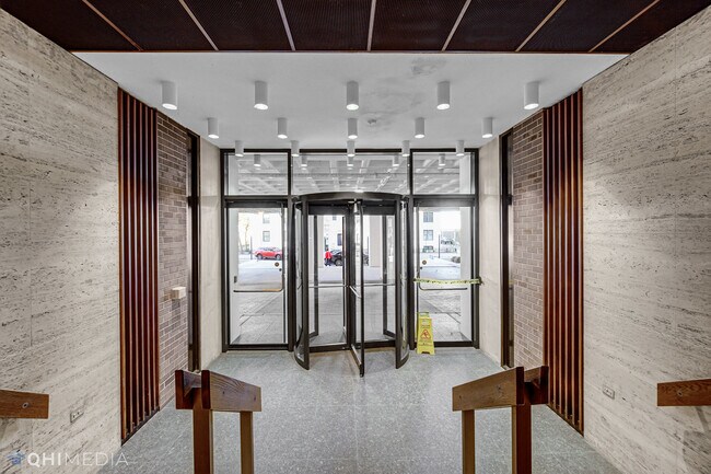 Foto del edificio - 6033 N Sheridan Rd