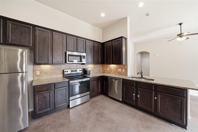 Foto del edificio - 533 Jack Rabbit Ln