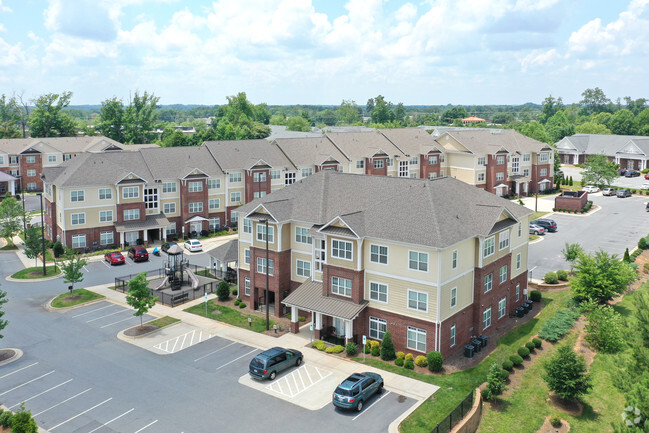 Building Photo - Admiral Pointe Apartments