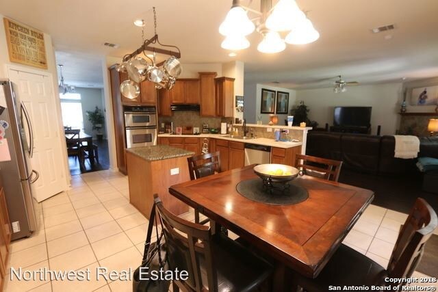 Building Photo - 4 br, 2.5 bath House - 14294 Savannah Pass