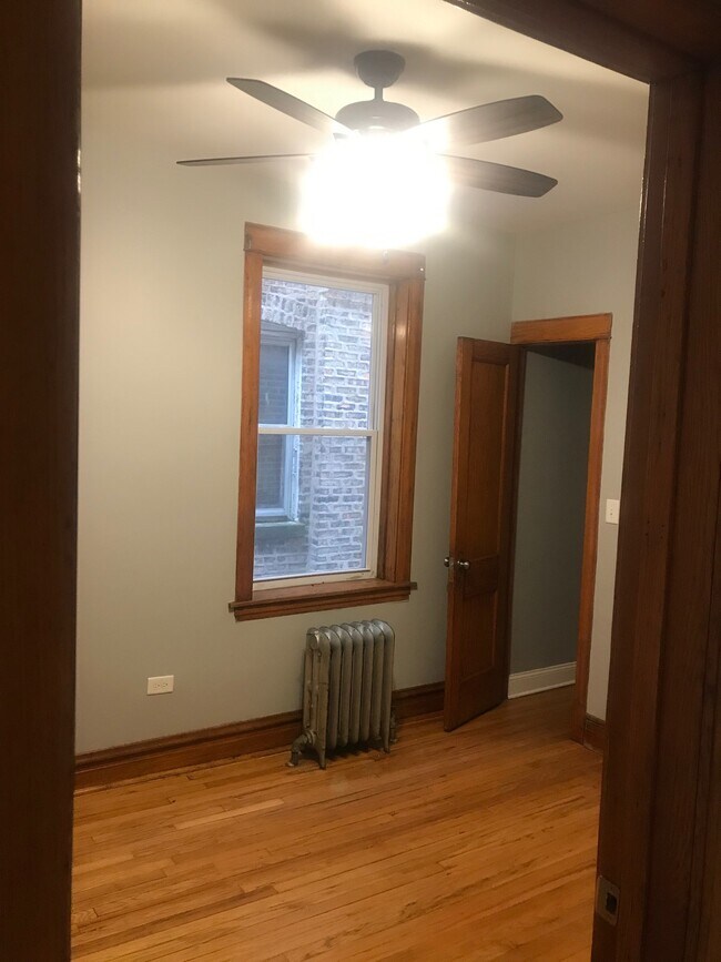 Building Photo - 951 N Springfield Ave