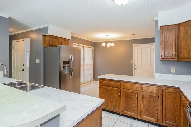 Building Photo - Beautiful 3 Bedroom in Charlotte!