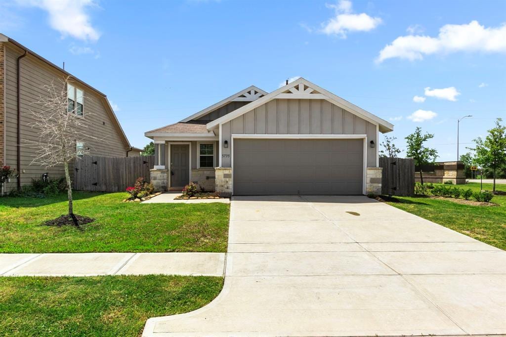 Foto principal - 5735 Prairie Chapel Rd