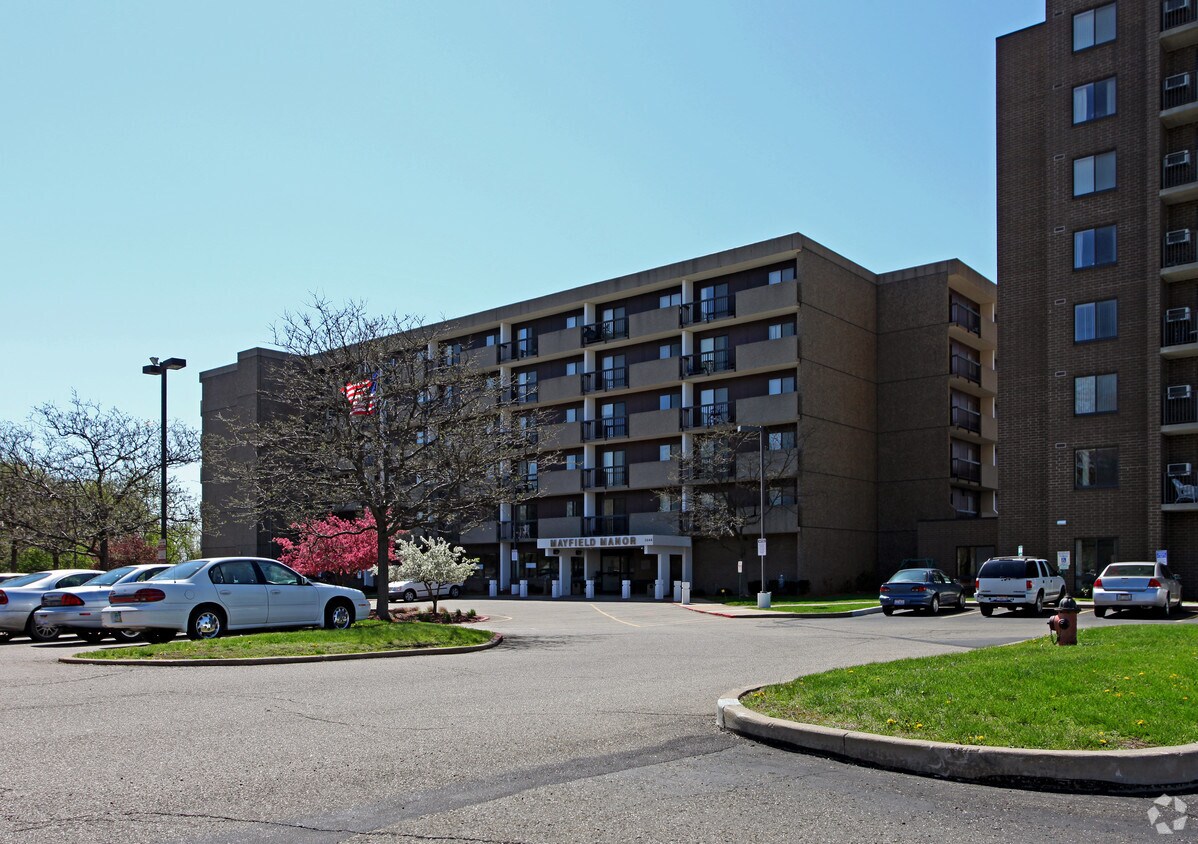 Foto del edificio - Mayfield Manor