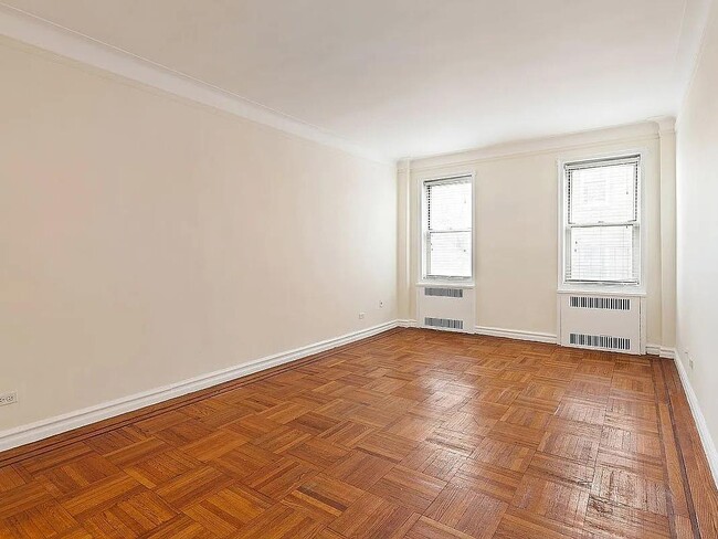 Foto del edificio - 41-15 45th St