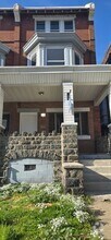Building Photo - 5027 Walnut St