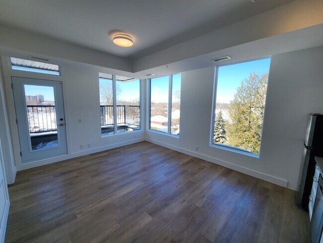 Photo du bâtiment - 841 Grenon Ave