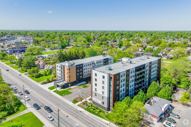 Aerial Photo - Six Nine Nine Niagara