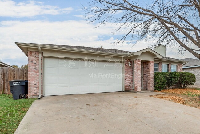 Photo - 2500 Stagecoach St House