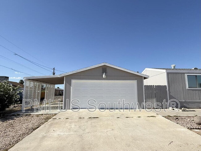 Building Photo - 4453 Calle del Media