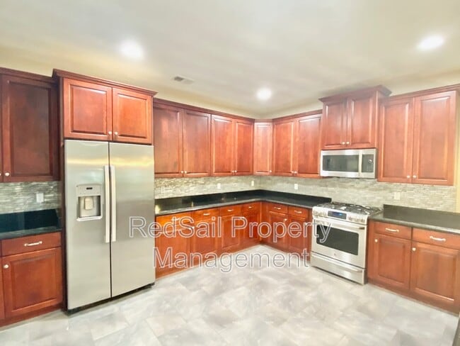 Building Photo - 104 Sharpe Dr