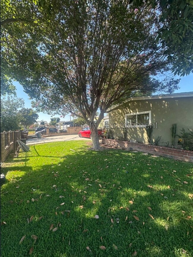Photo - 15433 Ector Street House