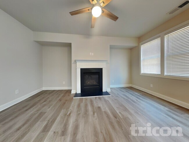 Foto del edificio - 1012 Candela Ln