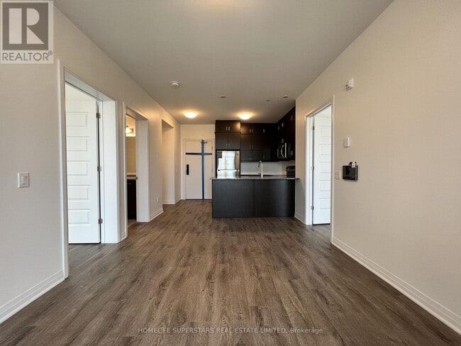 Photo du bâtiment - 95 Dundas St W