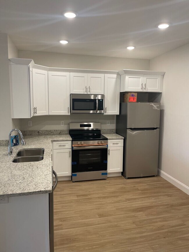 Foto del edificio - 155 Megan Ct