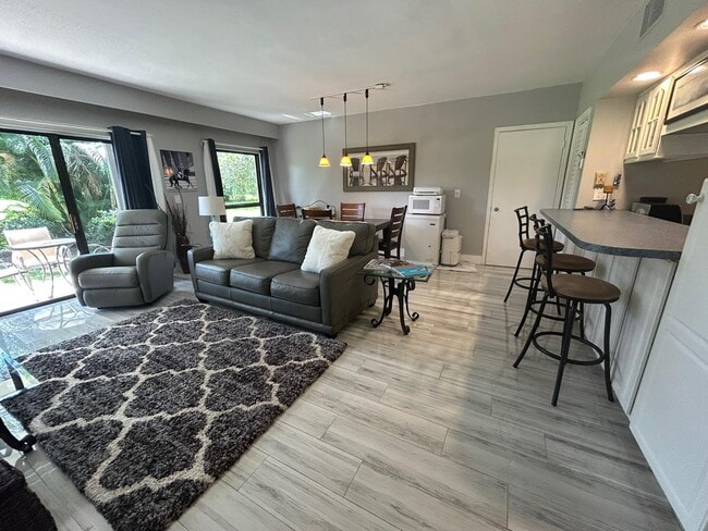 Building Photo - 13334 Polo Club Rd