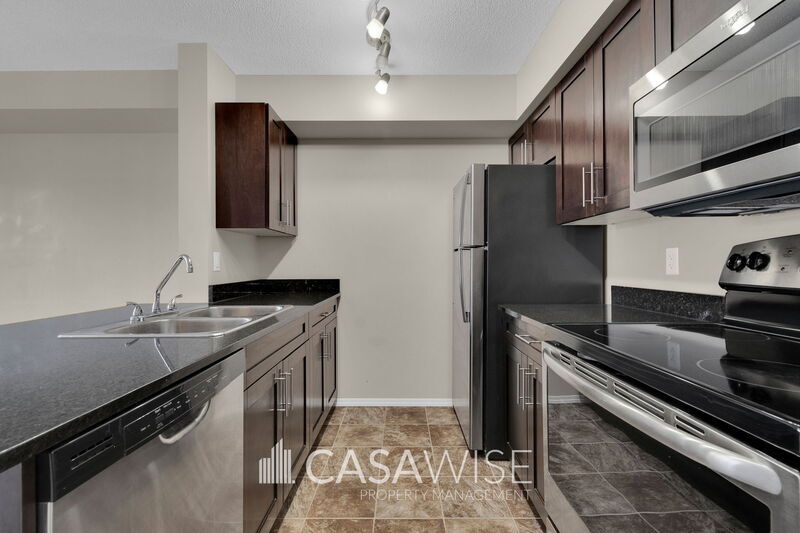 Photo principale - 12035-222 22 Ave SW