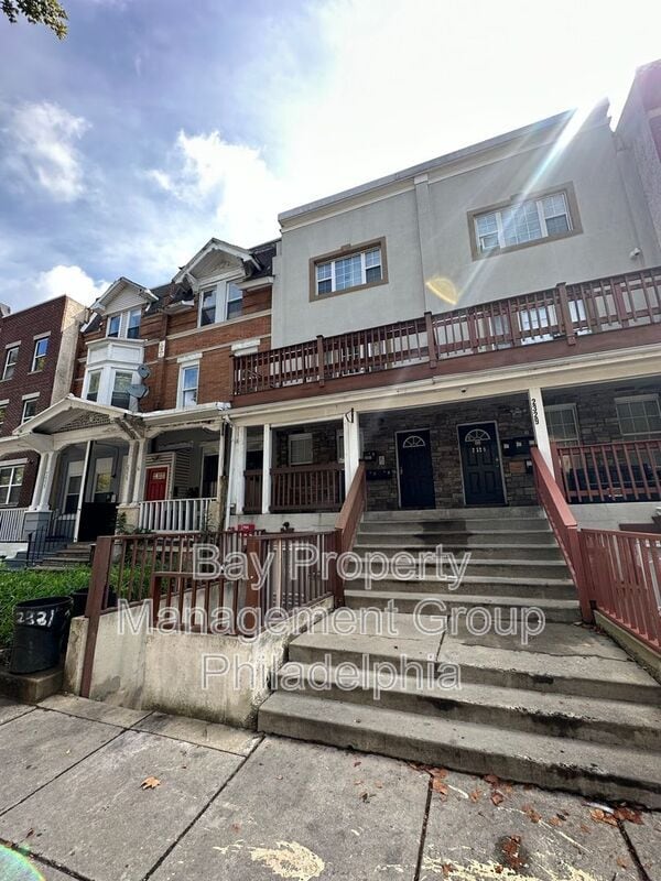 Photo - 2331 N Park Ave.
