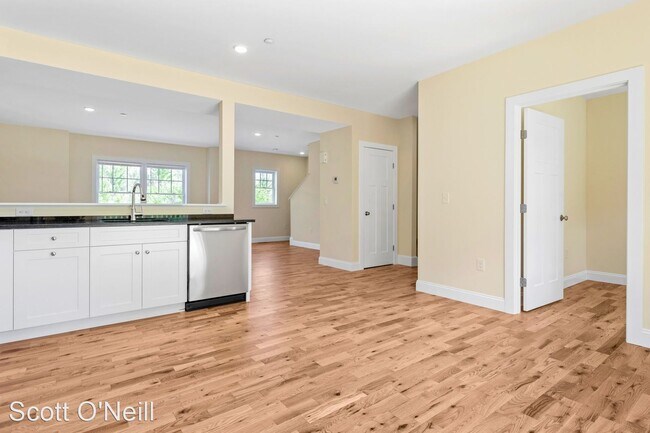 Building Photo - 11 Hansonville Rd