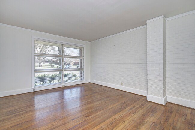 Building Photo - 4504 Woodlark Ln