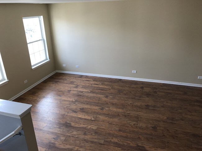 Building Photo - 580 Treble Ln
