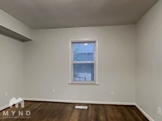 Building Photo - 1609 Warrior Rd