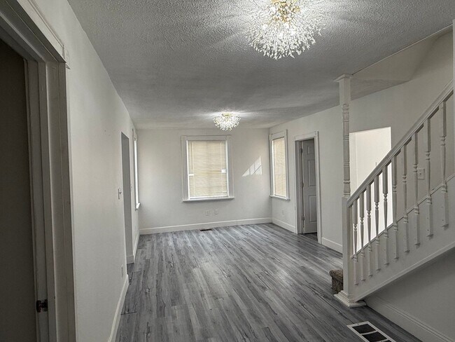 Foto del edificio - 1822 E Pacific Ave