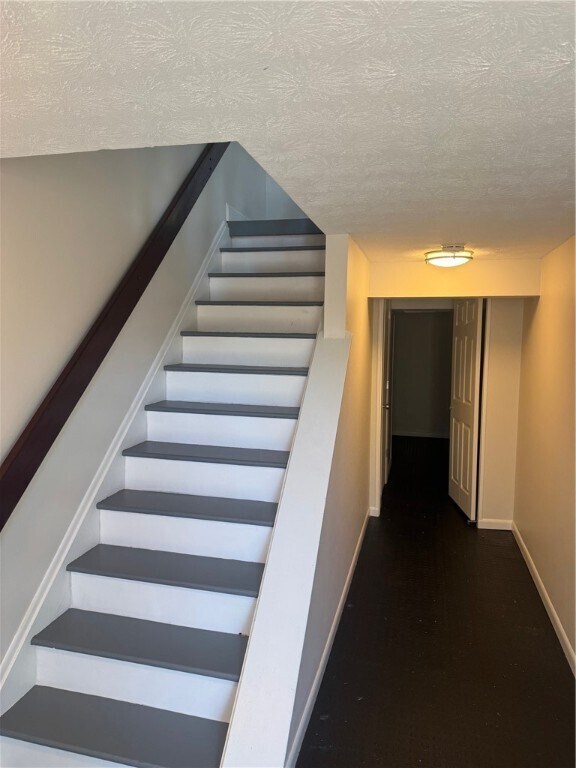 Foto del edificio - 77 Penn Ln