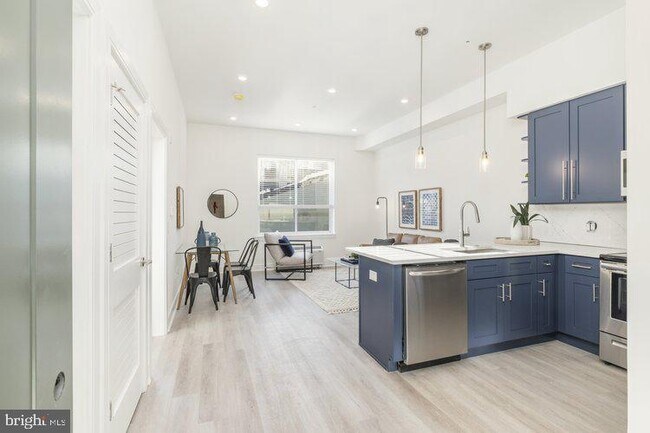 Foto del edificio - 4550 Mitchell St