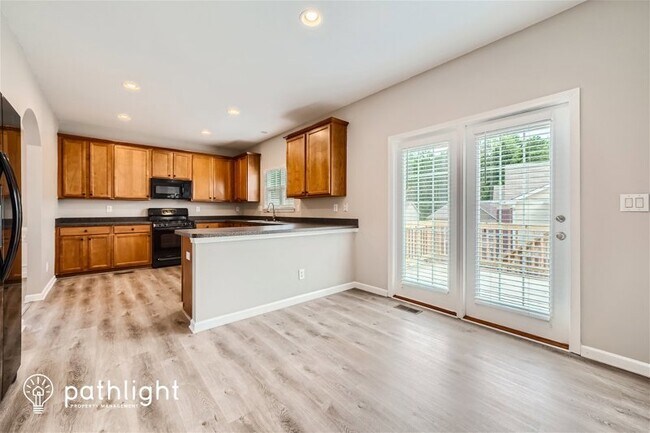 Building Photo - 1652 Bradmere Ln