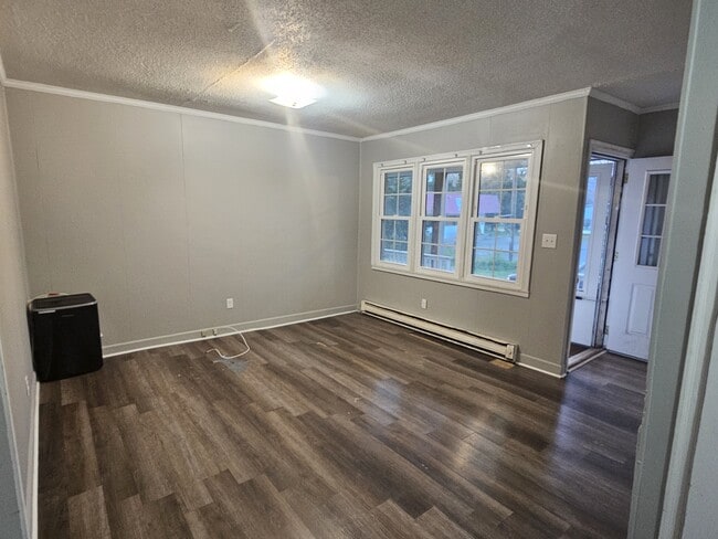 Building Photo - 101 Sibbie Ct