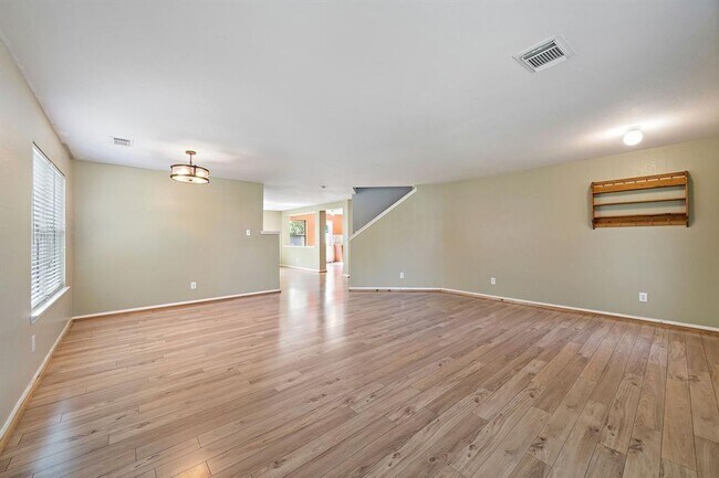 Building Photo - 1411 Hemple Dr