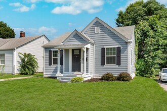 Building Photo - 1414 E 46th St