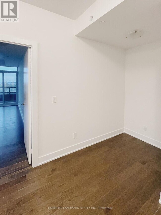 Photo du bâtiment - 181 Bedford Rd