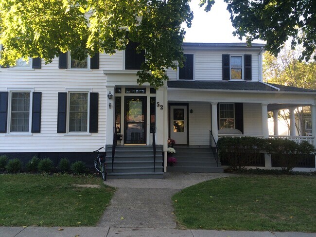 Foto del edificio - 52 Center St