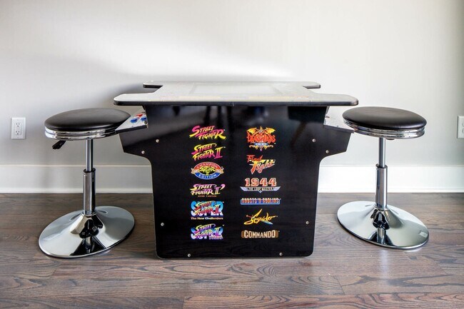 Building Photo - 2996 Belwood St